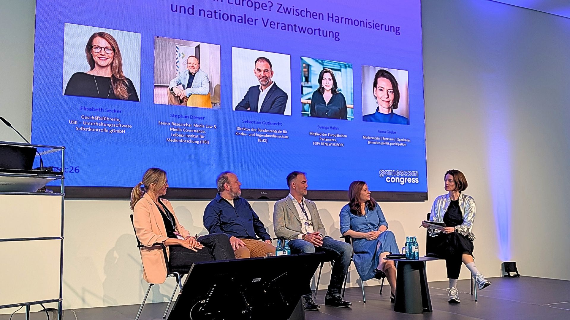 v.l.n.r.: Elisabeth Secker, Dr. Stephan Dreyer, Sebastian Gutknecht, Svenja Hahn, Dr. Anna Grebe